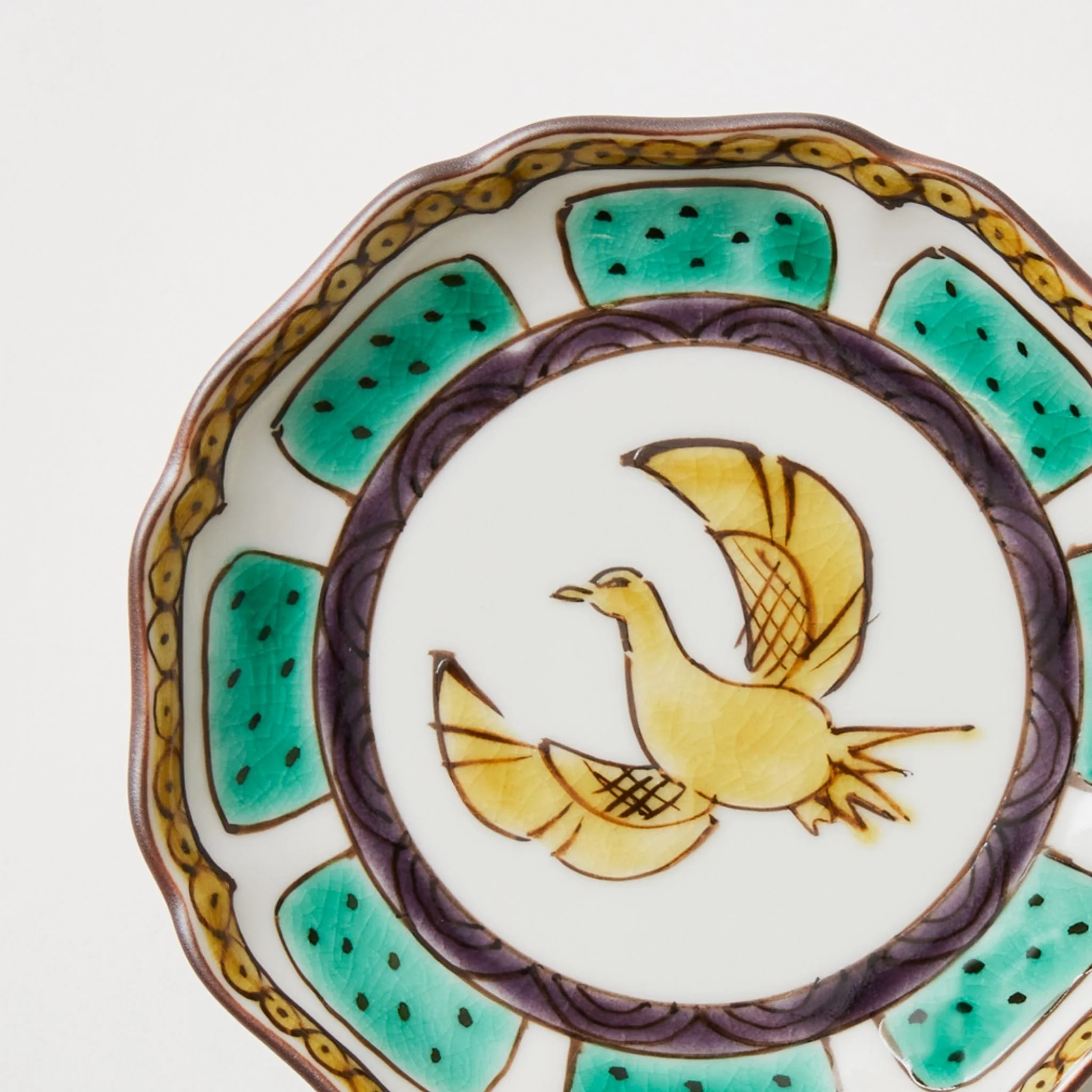 Bird Patterned Petal Rimmed Circle Plate - Image 4