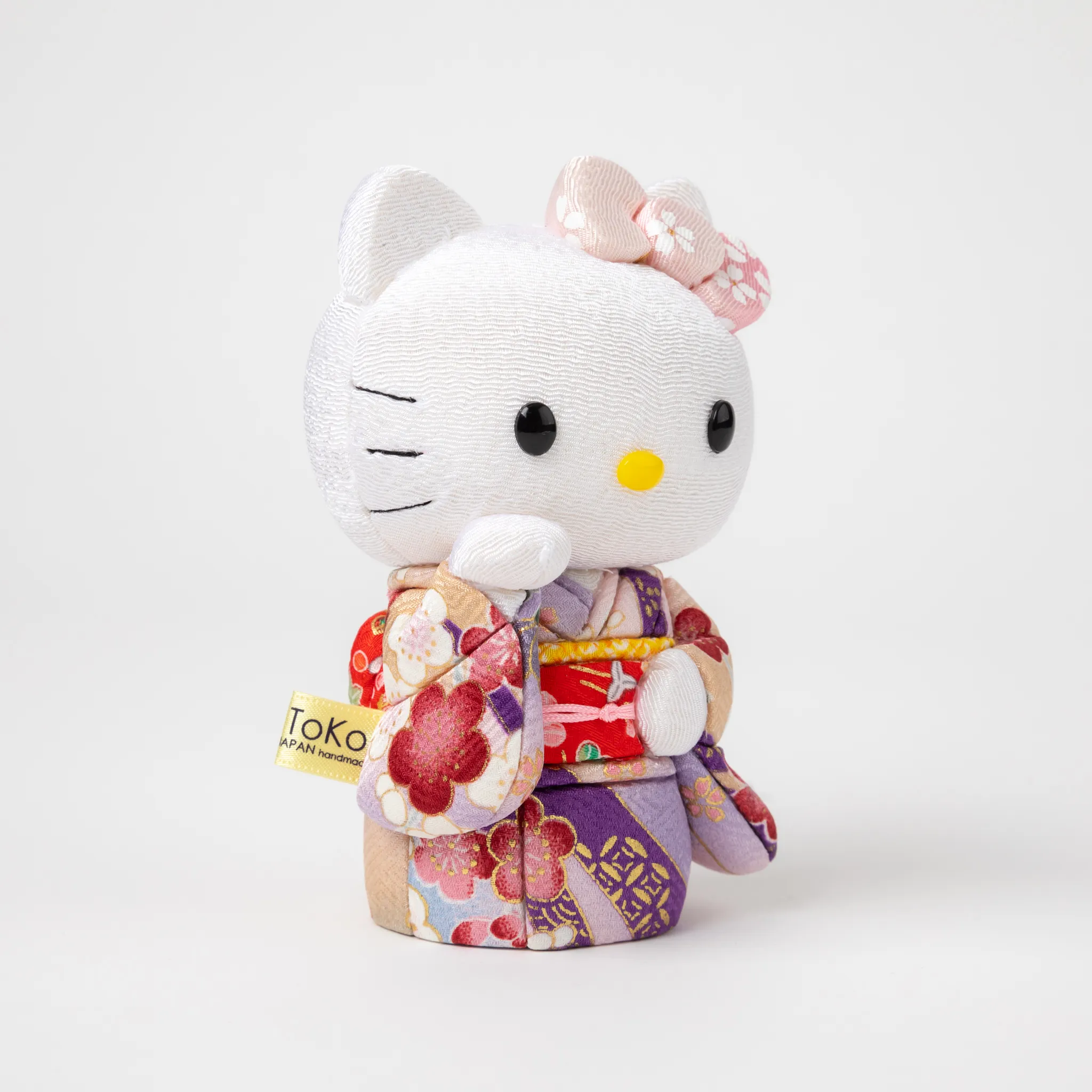 Edo Kimekomi Kimono Maneki Hello Kitty Pink - Image 3