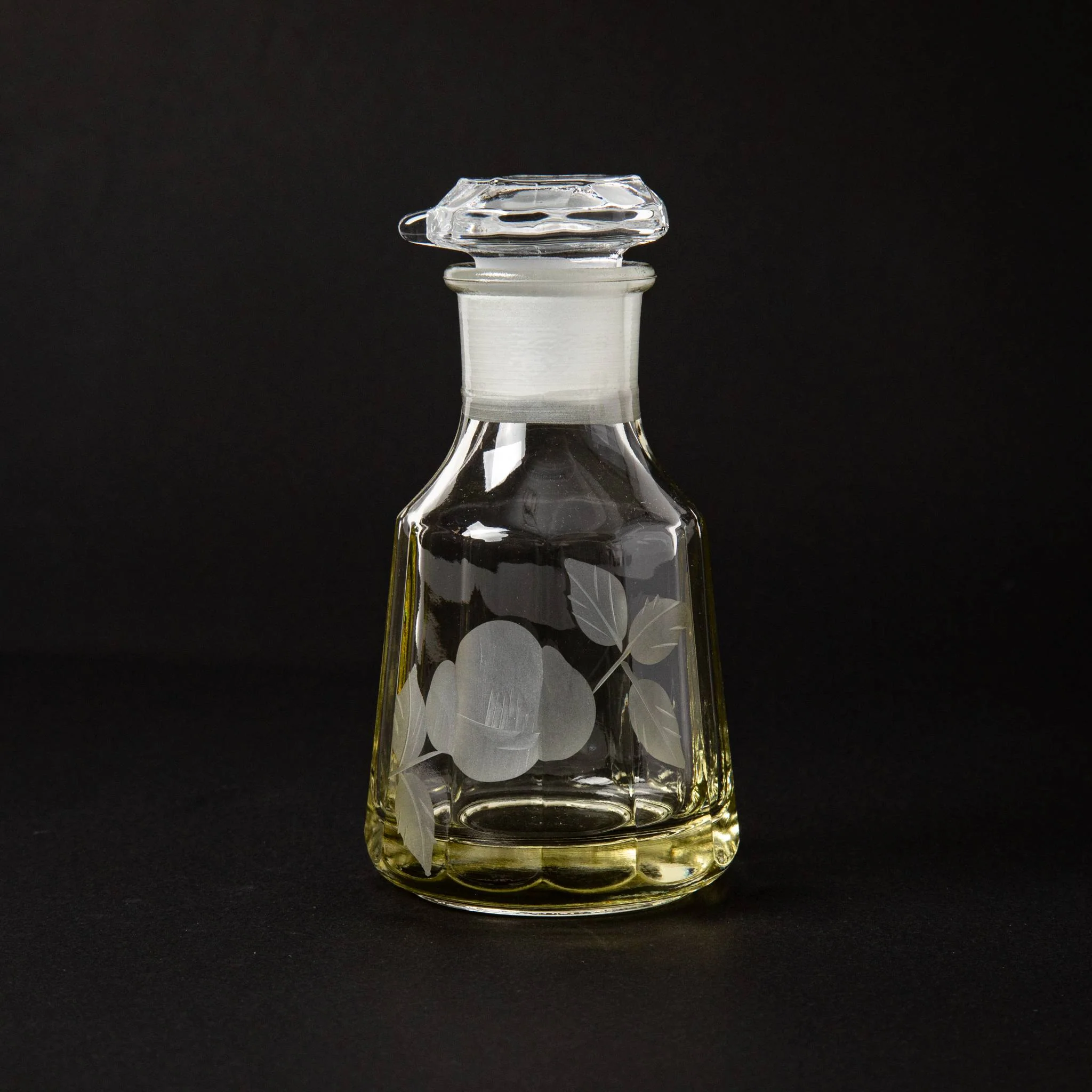 Edo Kiriko Soy Sauce Dispenser - Image 3