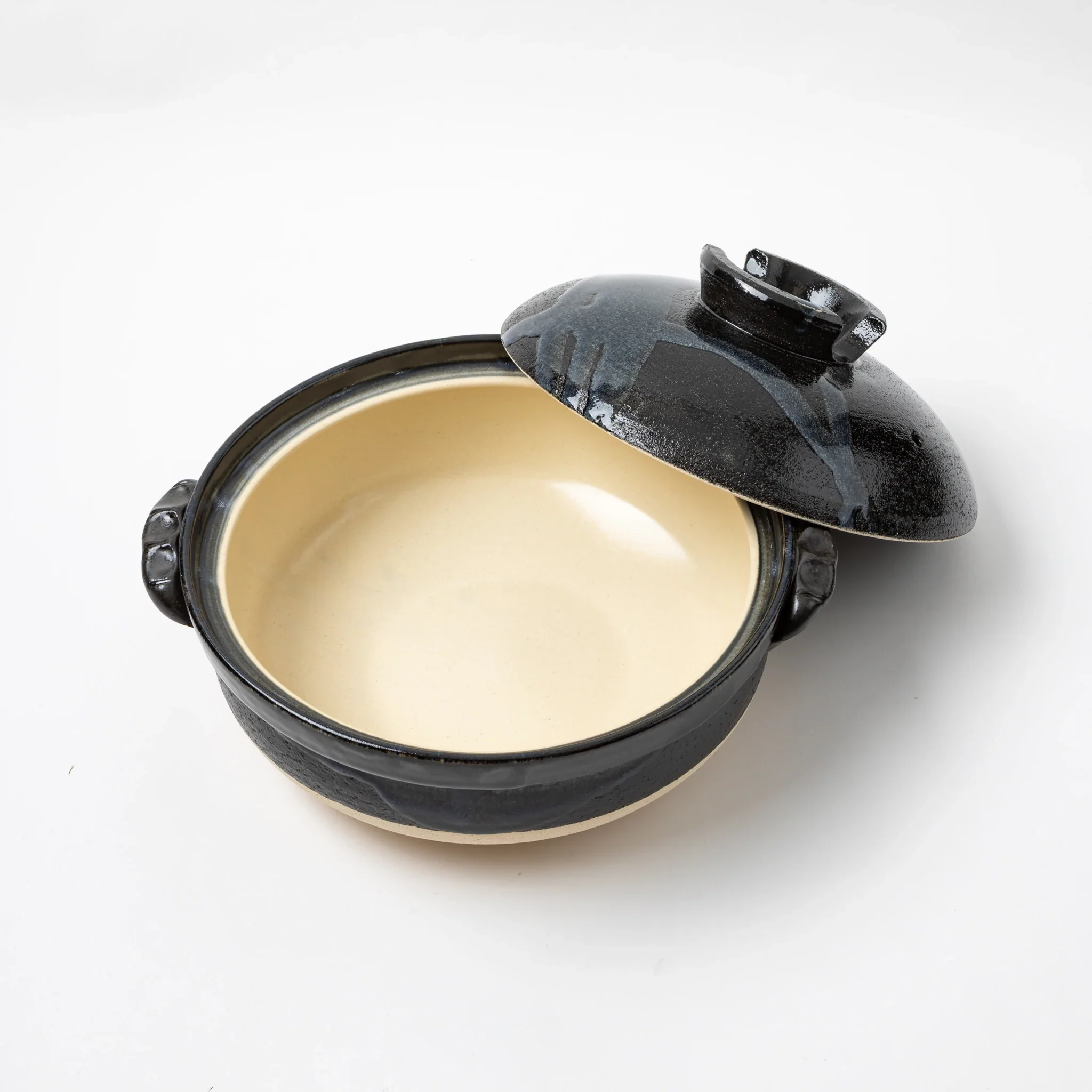 Ise Black Donabe Clay Pot (3-4 People) - Image 3