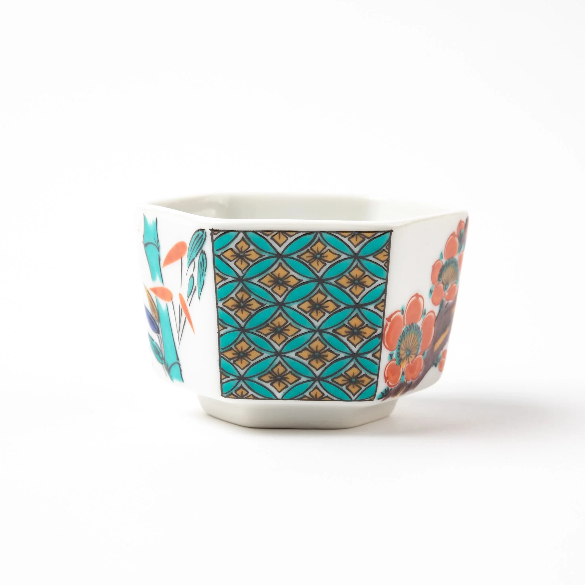 Kutani Pine, Bamboo and Plum Sake Set - Image 5