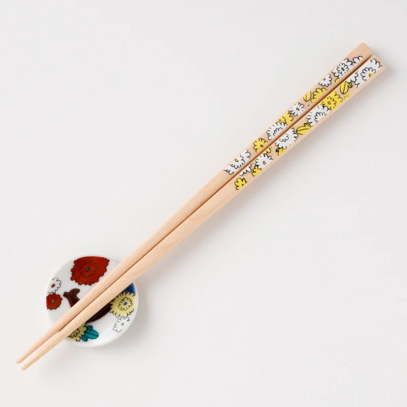 KUTANI SEAL Floral Chopsticks with Chopstick Rest (Chrysanthemum / Kiku) - Image 4