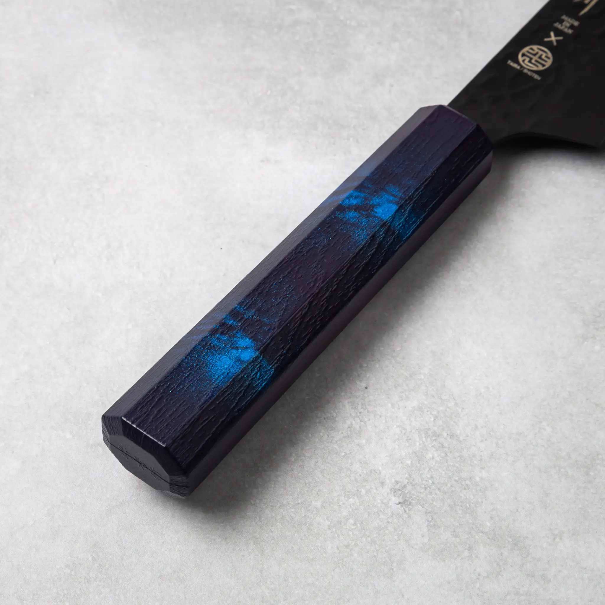 Sakai Takayuki Kurokage VG10 Kengata Santoku Knife Blue Handle - Image 3