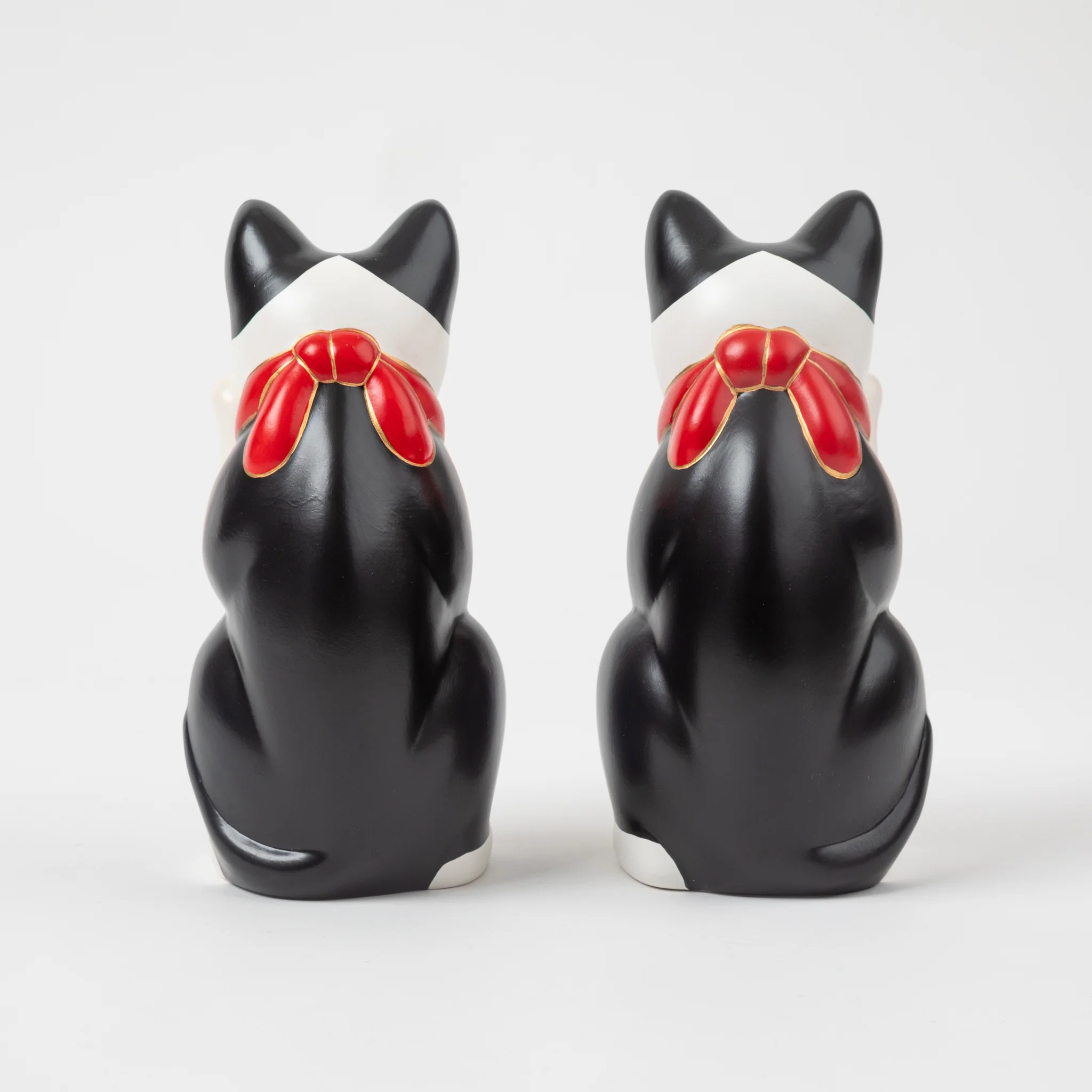 Seto Speckled Right Handed Maneki Neko - Image 6