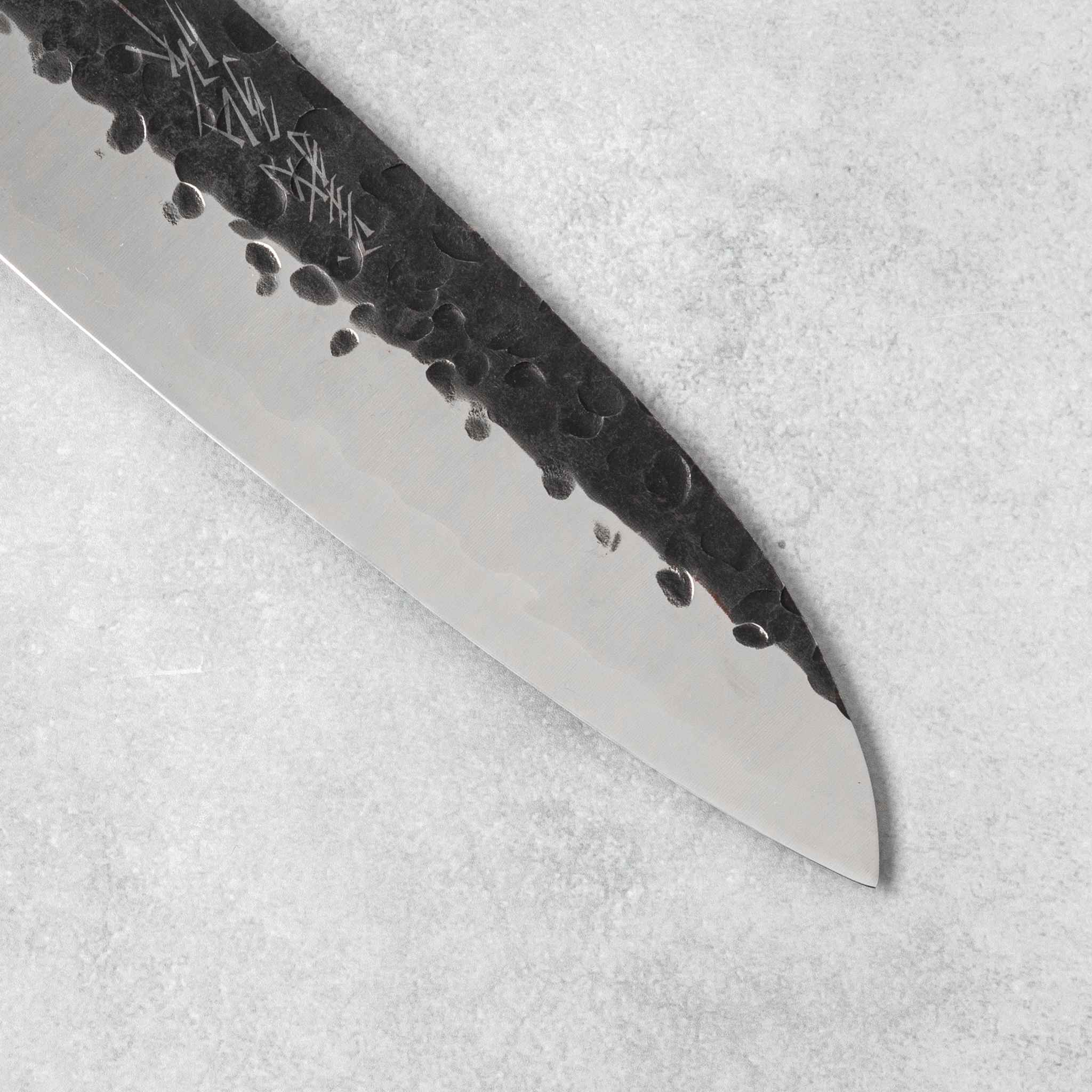 Yamawaki MO-V Kuro Tsuchime Santoku Knife - Image 3